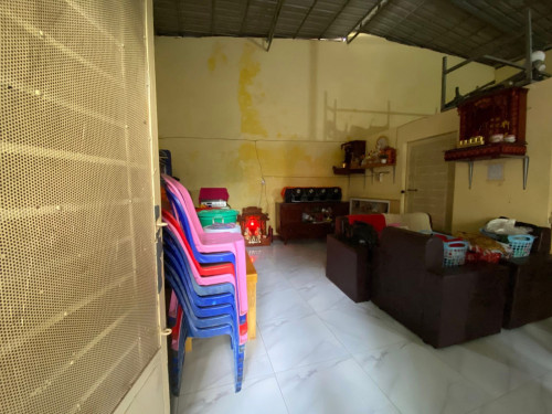 លក់បន្ទាន់ តម្លៃ 28,000$ កាត់រឹងប្លង់ជូន ទីតាំងក្បែររង្វង់មូលតាខ្មៅ