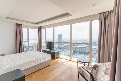 𝐅𝐨𝐫 𝐑𝐞𝐧𝐭: 3-Bedroom Apartment – Casa By Meridian Condo