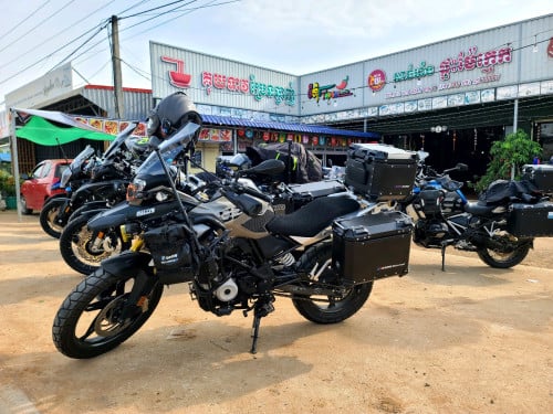 ម៉ូតូលក់ BMW GS (ចរចារបាន)
