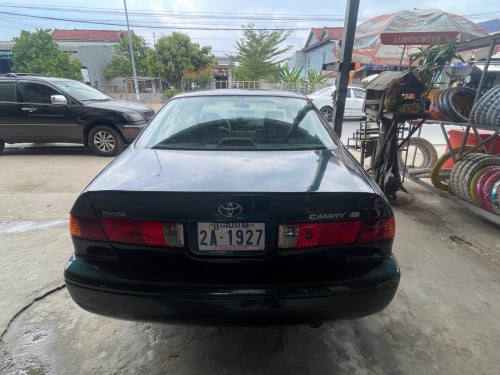 ឡានលក់ថ្មីណាស់បងប្អូន Camry ឆ្លាម 1998 ABS