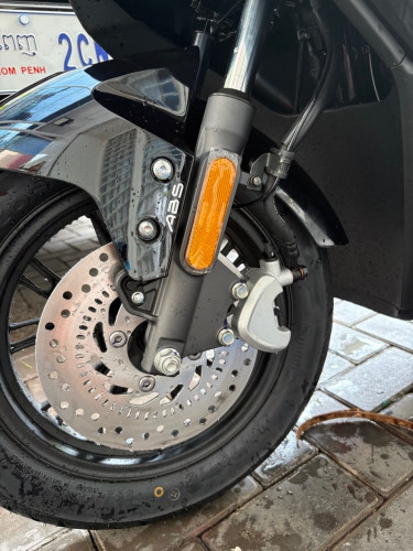 ម៉ូតូអគ្គិសនី Honda GT abs