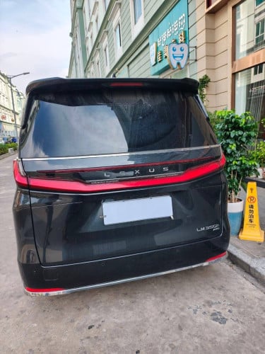 雷克萨斯lm350