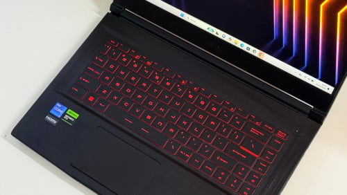 ☑️MSI Gaming 1ទឹកស្អាត​ដូចថ្មី (99%​ )🍓👌👉មកជាមួយភ្លើងពណ៍ក្រហម ស្រស់ស្អាត💚☑️
