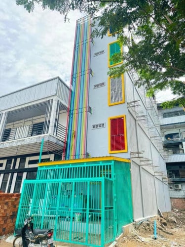 🏠房屋出租 ,12间卧室，13间浴室,租金：2000美元/月