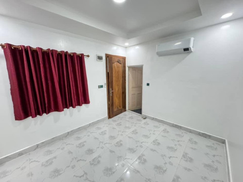 🏠房屋出租 ,12间卧室，13间浴室,租金：2000美元/月