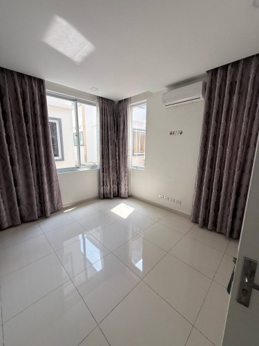 🏡 出租📍地址 : 波贝 🏠 有4个房间