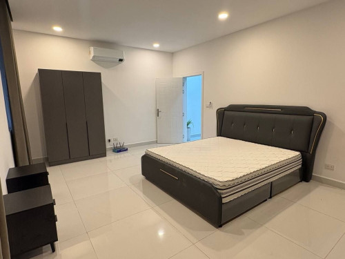 🏡 出租🕹️ 地址 : 波贝 🏠 有8个房间 💵 一个月 12.000$
