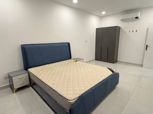 🏡 出租🕹️ 地址 : 波贝 🏠 有8个房间 💵 一个月 12.000$