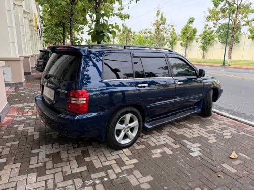 🚘Toyota Highlander ឆ្នាំ2001 limited✅ធានាម៉ាស៉ីន​ &​ ប្រអប់លេខ​ & ជេីងក្រោម✅តម្លៃ 9200$ចរចារ