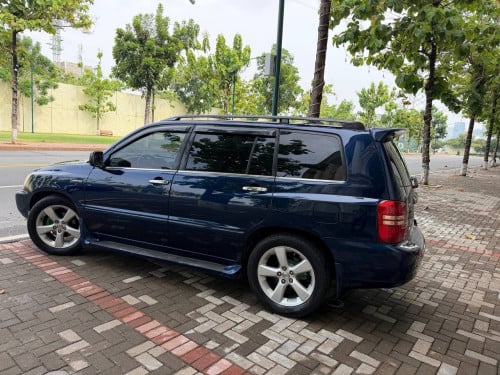 🚘Toyota Highlander ឆ្នាំ2001 limited✅ធានាម៉ាស៉ីន​ &​ ប្រអប់លេខ​ & ជេីងក្រោម✅តម្លៃ 9200$ចរចារ