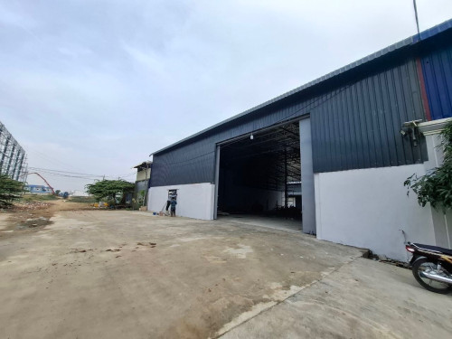 ឃ្លាំងសម្រាប់ជួលនៅក្រាំងធ្នង់ / Warehouse for Rent at Sangkat Krang Thnung