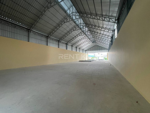 ឃ្លាំងសំរាប់ជួលនៅព្រៃស ជិតទួលពង្រ / Warehouse for Rent Nearly Toul Pngror Market
