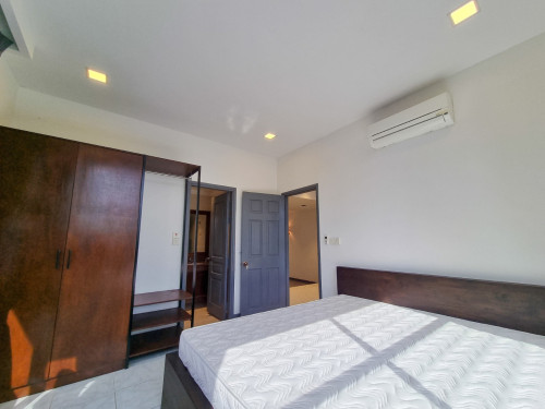 2Bedroom Serviced Apartment with Swimming pool for rent in BKK1