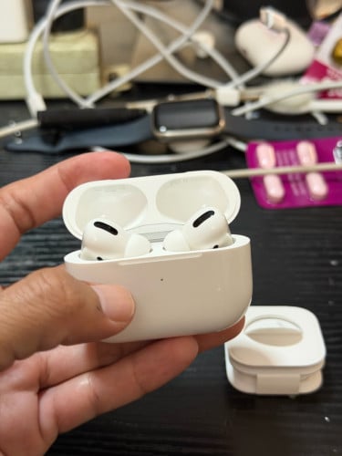 AirPod Pro 1 99.99%