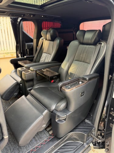 Alphard 018 V6 D.4.S  Executive Lounge ឆ្វេងហ្ស៊ីន ម្ចាស់ដើមទិញថ្មីកេះ