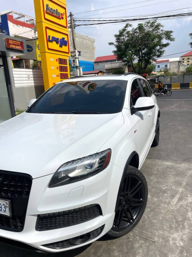 Audi Q7 2012 បង់មុន5000$ យកជិះភ្លាម