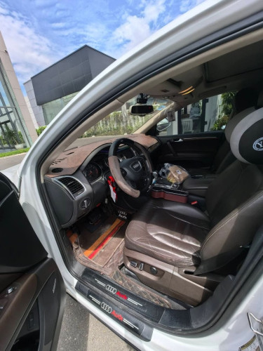 AUDI Q7 2014