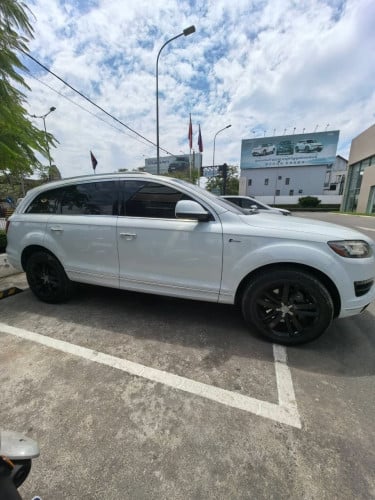 AUDI Q7 2014