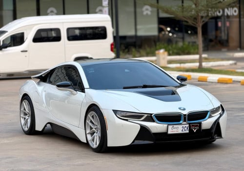 BMW i8 Full