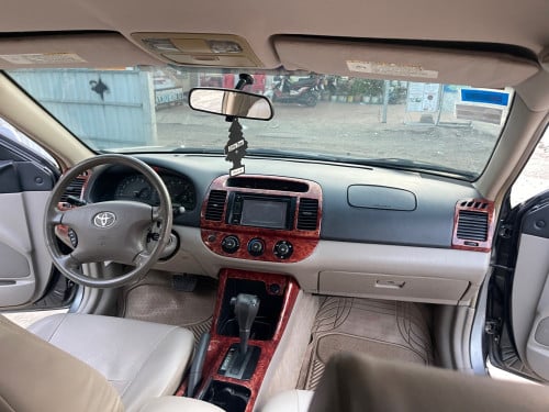 CAMRY  ឆ្នាំ​ 2002 ឡានស្អាត​គ្រឿងក្នុងថ្មី​មិនបុកមិនប៉ះ​មុខក្រោយស្អាត​