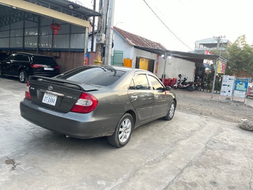 CAMRY  ឆ្នាំ​ 2002 ឡានស្អាត​គ្រឿងក្នុងថ្មី​មិនបុកមិនប៉ះ​មុខក្រោយស្អាត​