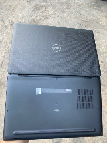 Dell latitude 7530 Touch Screen មួយទឹកស្អាត