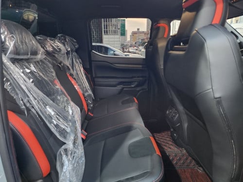 Ford Ranger Raptor 2025 (ម៉ាស៊ូត)ប្រើបាន5ពាន់គីឡូថ្មីខ្លាំង