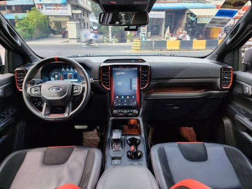 Ford Ranger Raptor 2025 (ម៉ាស៊ូត)ប្រើបាន5ពាន់គីឡូថ្មីខ្លាំង