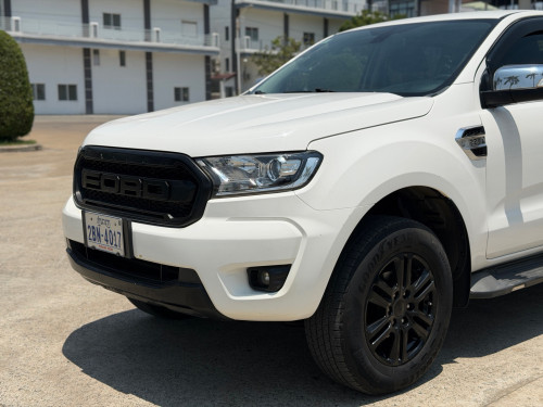 Ford Ranger XLT 2022 2.2L ម៉ាស៊ូតមួយពេញ ជិះបាន 1000Km+