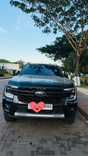 Ford Wild Track 2023 Black for Rent 1500$ 1 month.