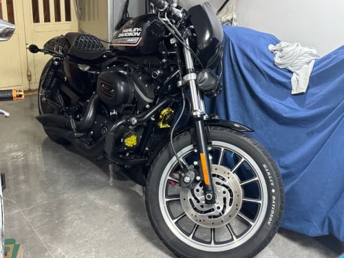 Harley 883R ខ្ចី
