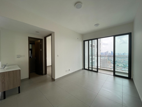 HIGH Floor 2 Bedrooms for SALE in Urban Village Phase 2