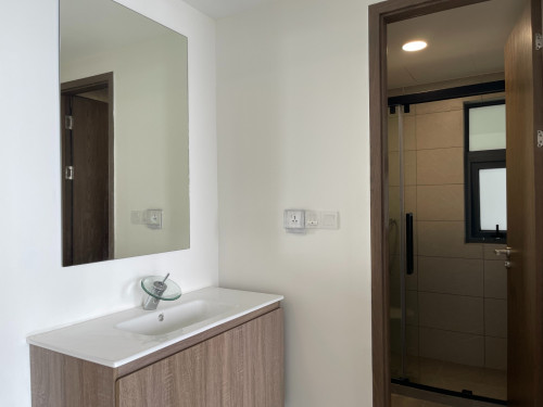 HIGH Floor 2 Bedrooms for SALE in Urban Village Phase 2