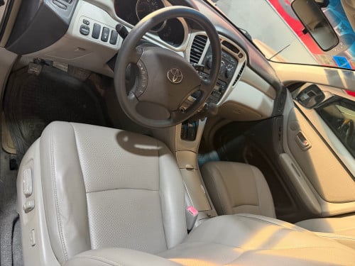 Highlander 2005 P1 V4 កៅអី3ជួរ