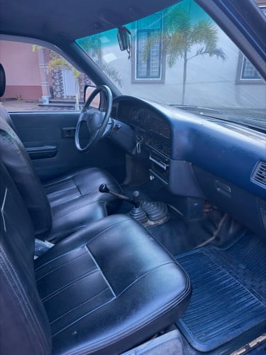 Hilux 1991 លេខដៃប៉ុង2 ម៉ាសុីន Nissan 30