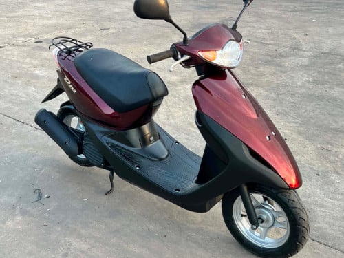 Honda Dio ប្រភេទសាំងសុទ្ធ​ ក្រដាស់ពន្ធ​ នាំចូលពីជប៉ុន​ថ្មីណាសេ់