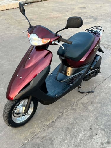 Honda Dio ប្រភេទសាំងសុទ្ធ​ ក្រដាស់ពន្ធ​ នាំចូលពីជប៉ុន​ថ្មីណាសេ់