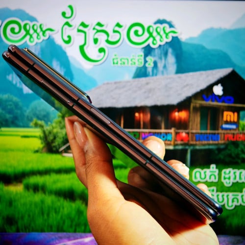 HONOR Magic V2 (វ៉ៃដូរបាន)មានធានាច្បាស់លាស់ត្រឹម