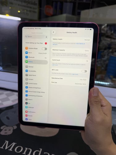iPad A16 2025 128G ( wifi 11 generation )