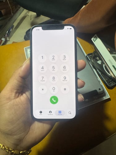 iPhone 12  64g សាណុំស្ទើតួរតិចតួចអត់ជាប់អី
