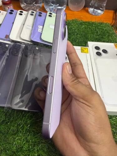 iPhone 17