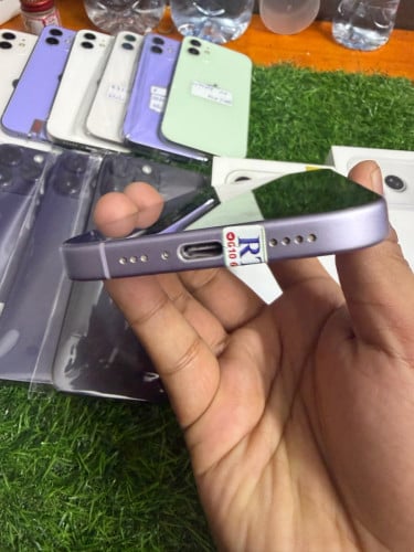 iPhone 17