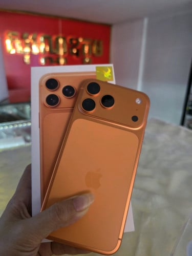 iPhone 17pro max 256G XA sim1+Esim នៅធានាក្រុមហ៊ុន 11 ខែសាកថ្ម48ដង ថ្ម100% ស្អាតដូចថ្មី 99.99%