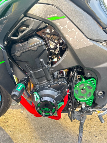 Kawasaki z1000 R edition