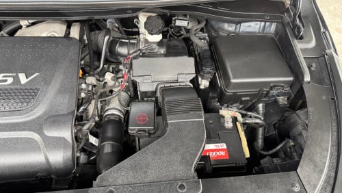 KIA CARNIVAL 2015 Half Full ពណ៍ប្រផេះ