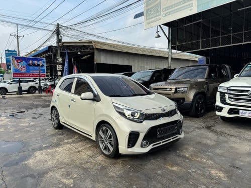 Kia Morning 2017 GT Line Full Options ធានាឡានដូចក្នុងរូប និង ទឹកថ្នាំឡាន នៅស្អាត