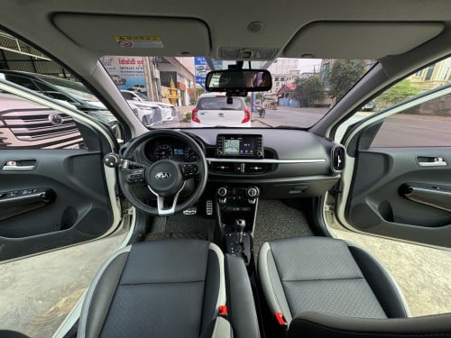 Kia Morning 2017 GT Line Full Options ធានាឡានដូចក្នុងរូប និង ទឹកថ្នាំឡាន នៅស្អាត