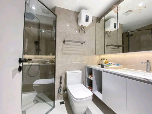 La Vista One ជ្រោយចង្វា /Studio room available forsale