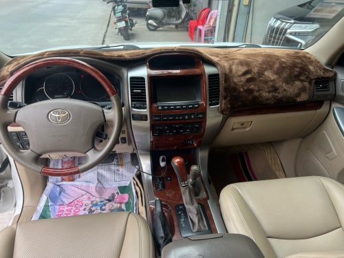 LAND CRUISER PRADO
