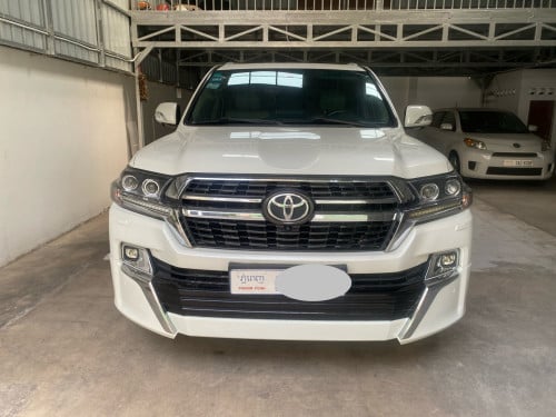 Landcruiser ឆ្នាំ2011 ឡេីងទៅ 2021